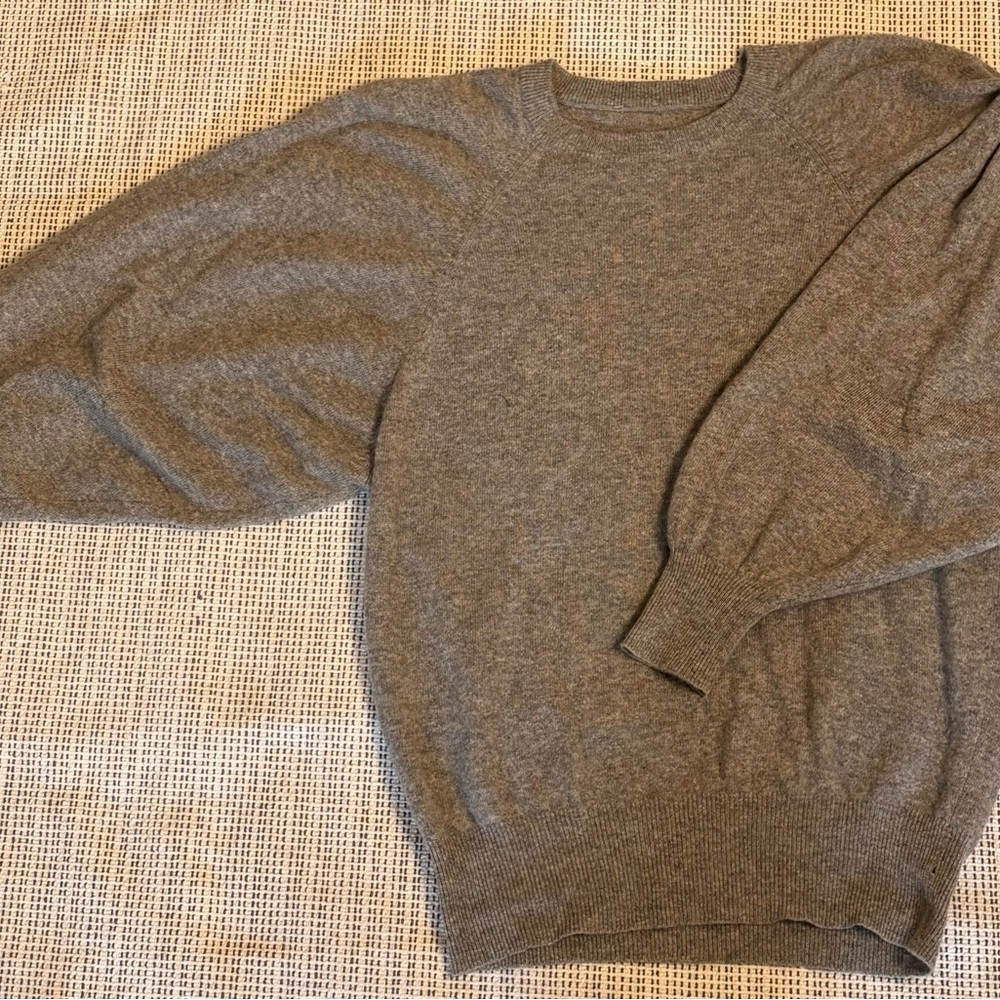 Cozy Gray Crewneck Sweater cashmere